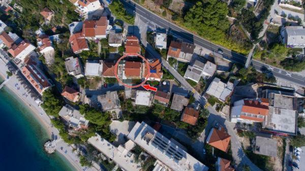 Apartmani Niko Podgora Exteriör bild