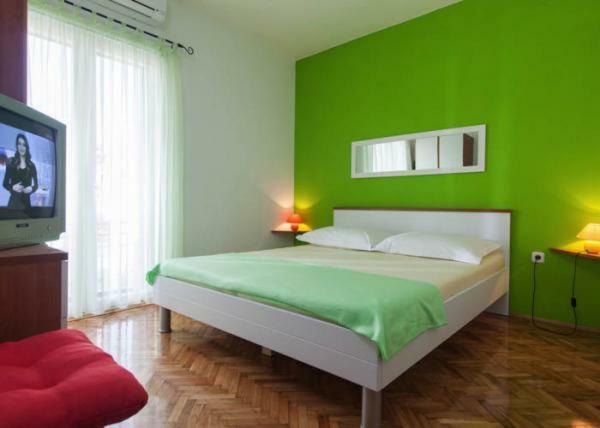 Apartmani Niko Podgora Exteriör bild