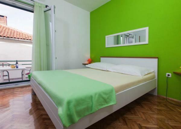 Apartmani Niko Podgora Exteriör bild