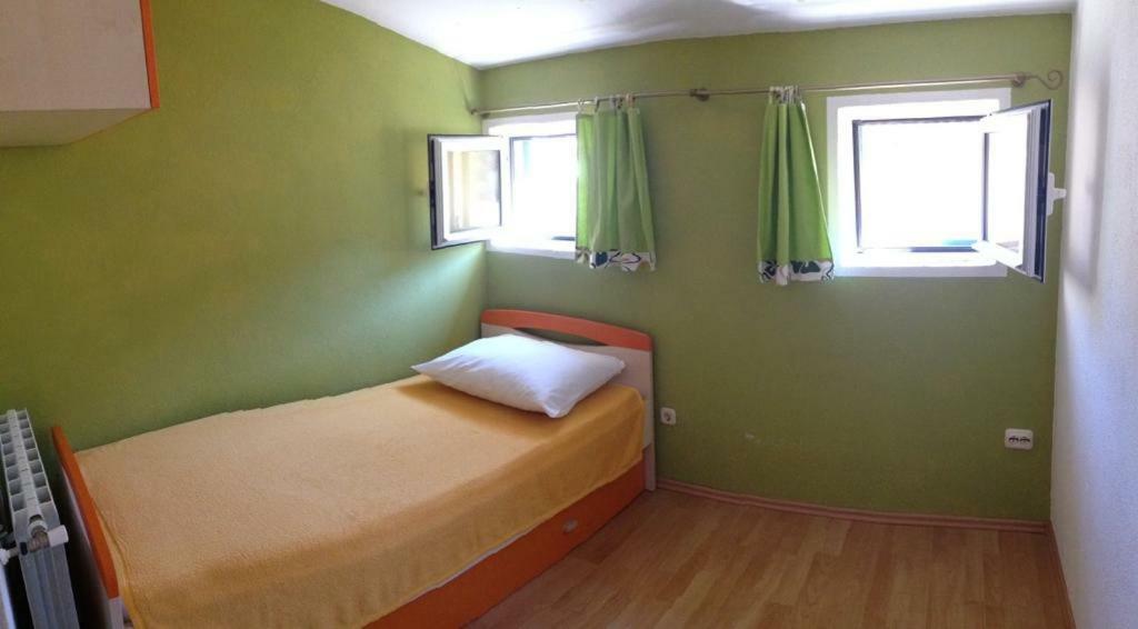 Apartmani Niko Podgora Exteriör bild
