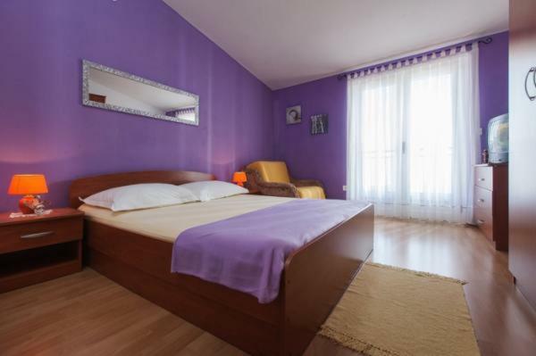 Apartmani Niko Podgora Exteriör bild